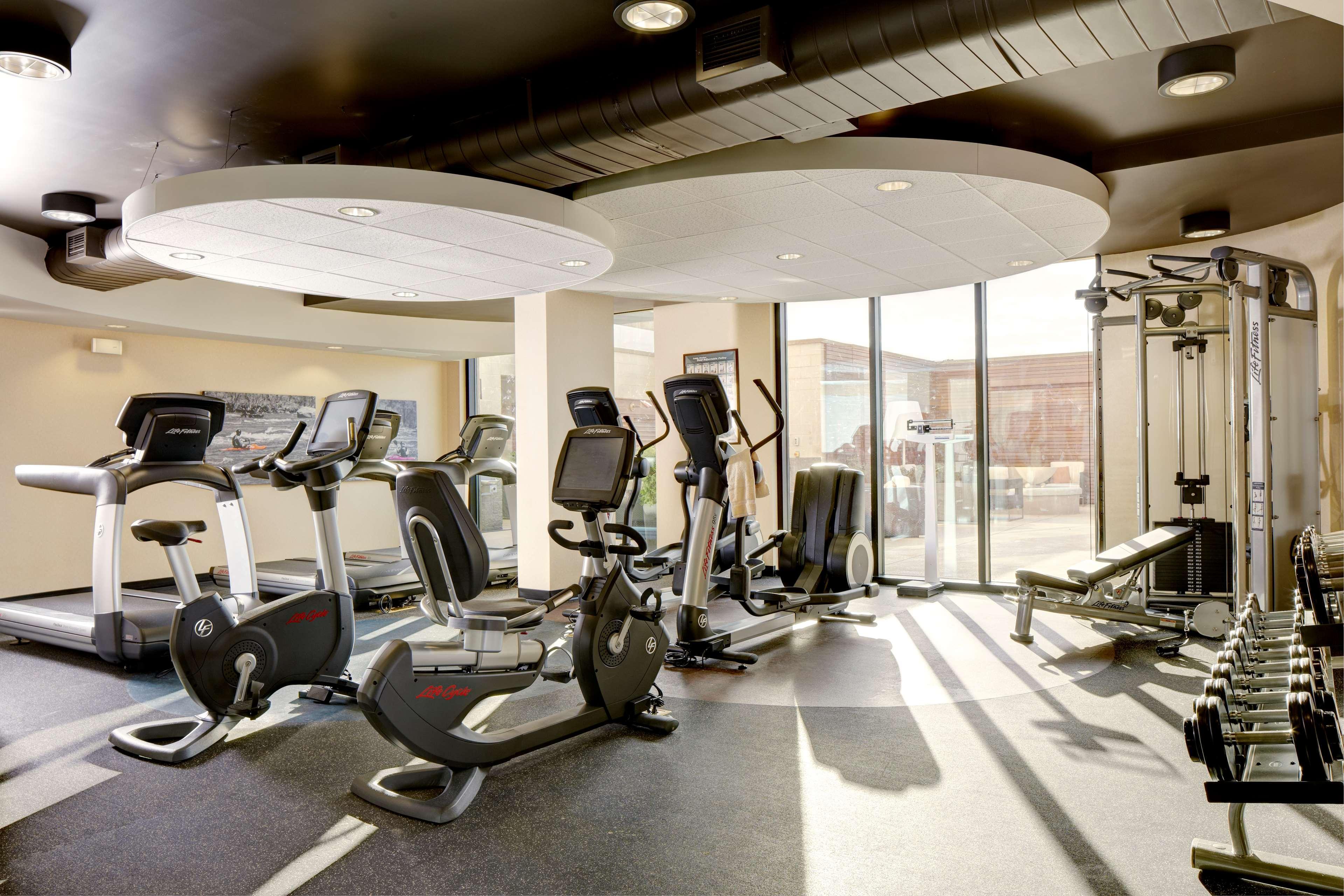Archer Hotel Falls Church Фэрфакс Экстерьер фото
